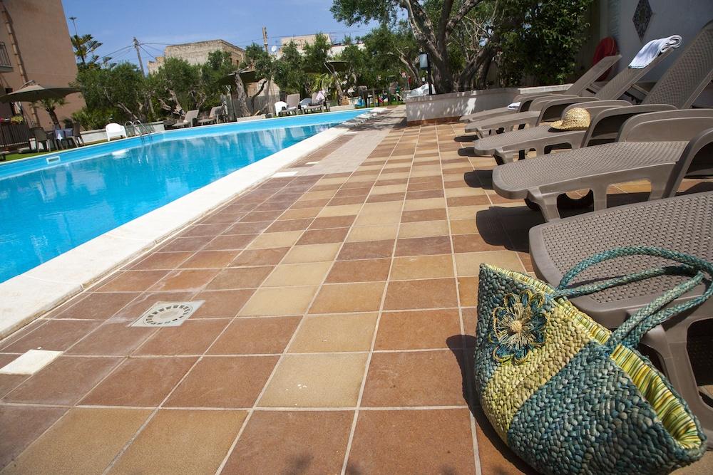Hotel Achibea San Vito Lo Capo Exterior photo
